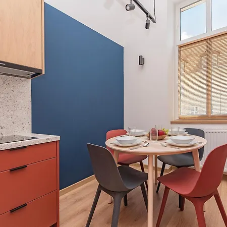 Apartment 1 Min From Main Square I Budget